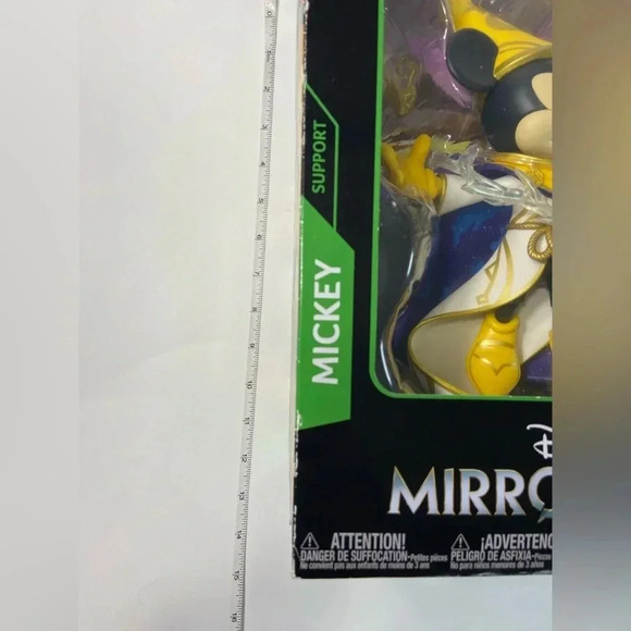 Disney - Mirrorverse - Mickey Mouse Deluxe Figure / Statue 12” - BNIB 💛 - Picture 11 of 13